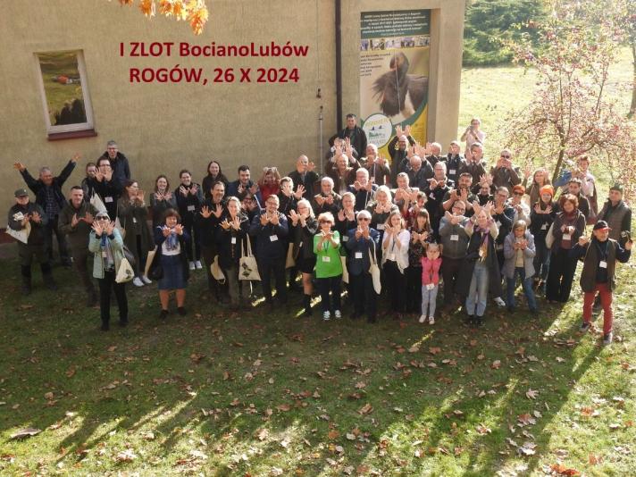 Participants at the "First meeting of stork lovers" at the ceremonial unveiling of a plaque commemorating winning the Natura 2000 Citizens’ Award 2024. 